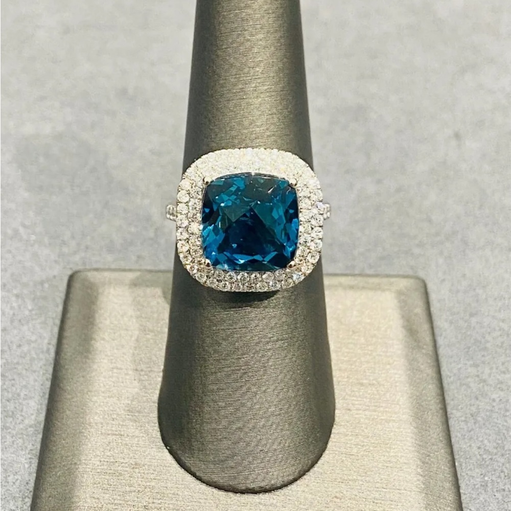 EFFY Deep LONDON BLUE TOPAZ & Bright DIAMOND Halo set in 14k White Gold RING LN - Picture 8 of 11